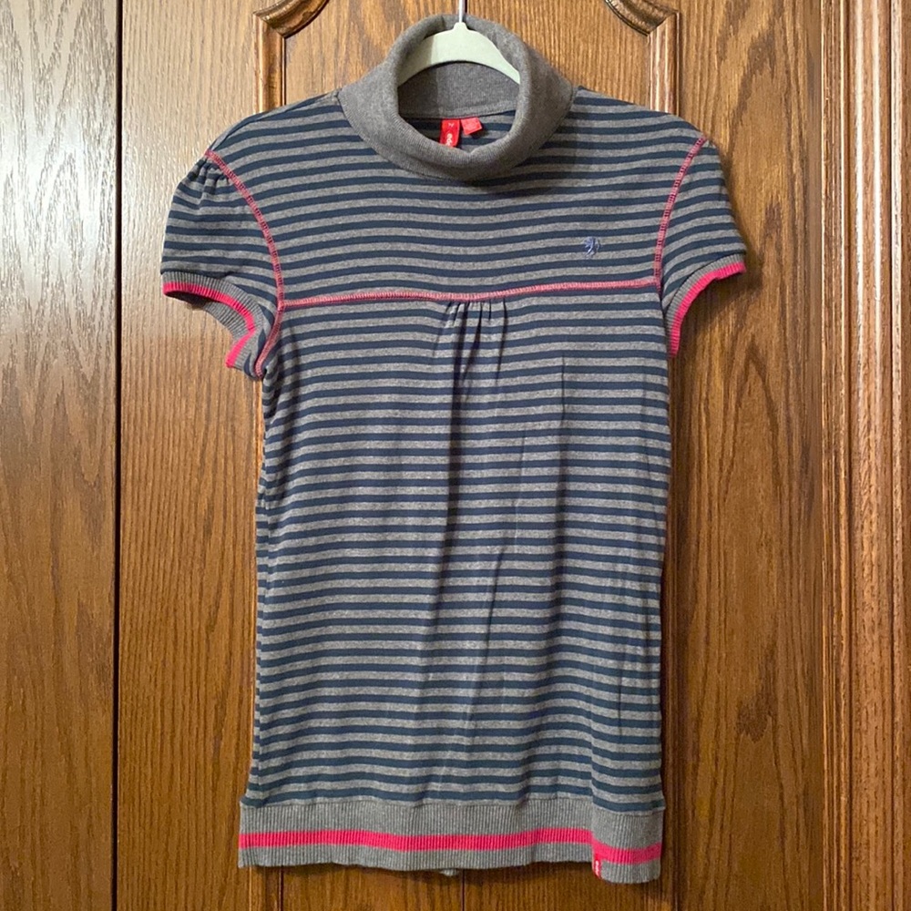 Cute striped T-shirt size M